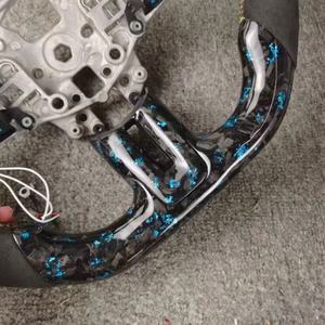 Volante para <span class=keywords><strong>Ford</strong></span> <span class=keywords><strong>Mustang</strong></span> Serie S197 2005-2014 5.0L GT <span class=keywords><strong>GT500</strong></span> GT500KR RTR Shelby Super Snake Personalizado en Fibra de Carbono - Product Image 4