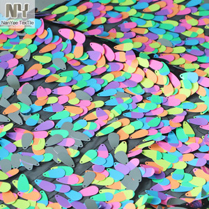 Nanyee Textile Espacio teñido Paillette Multi colores bordado Macaron Rainbow Seeds Drop Lentejuelas Telas - Product Image 2
