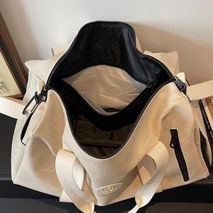 Bolsa de Viaje Deportiva Unisex de Tela Vaquera PU con Logotipo Personalizado, Bolsa de Gimnasio y Entrenamiento Impermeable para Hombre y Mujer, Capacidad de 36-55L - Product Image 3