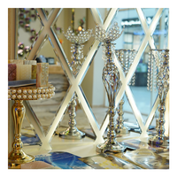 Verre taillé diamant Art Déco de luxe fait main et durable pour panneaux de miroirs muraux, design intérieur de salon, finition noire AE ZNM2