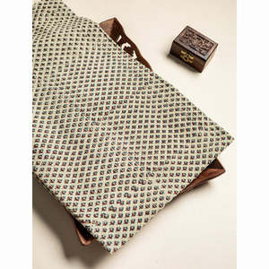 Ajrakh Coton Mul Tissu Main Bloc Tissu Imprimé Produit en vrac - Product Image 1