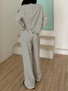 Conjunto de Pantalones de Punto a Rayas de 2 Piezas para Mujer, Marca Privada, Casual, Manga Larga, Corte Holgado, Transpirable, Poliéster, Ropa de Estar por Casa para Otoño - Product Image 2