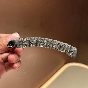 กิ๊บติดผมคริสตัลสไตล์เกาหลี สีเทา ดีไซน์หรูหราสำหรับผู้หญิง - Product Image 2