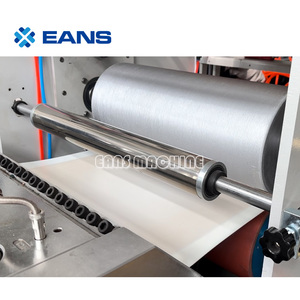 Machine de fabrication de panneaux d'extrusion en composite <span class=keywords><strong>PVC</strong></span> <span class=keywords><strong>pour</strong></span> sous-plafonds et revêtements de plafond en plastique - Product Image 5