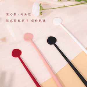 Fouet en silicone solide en forme de queue de chien, couleurs assorties, jouet élastique pour jeux SM, accessoire de punition pour jeux passionnés - Product Image 1