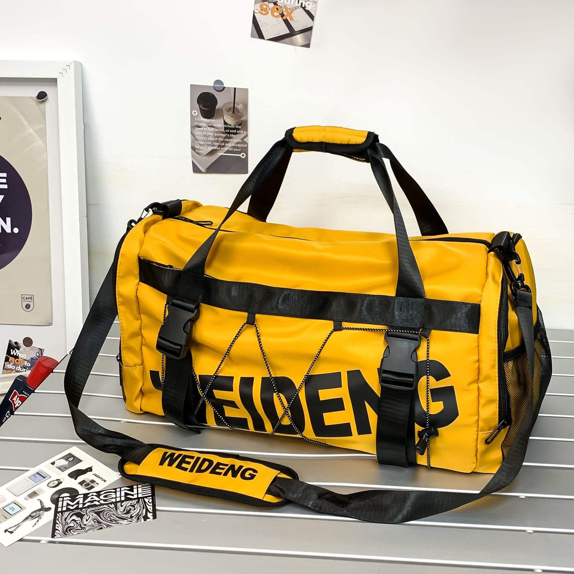 สีเหลือง