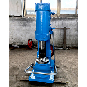 Les marteaux de forgeage électriques industriels de la série C41 présentent <span class=keywords><strong>un</strong></span> composant de noyau de moteur durable. - Product Image 4