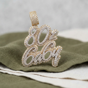 Colgante de Lujo Estilo Hip Hop para Fiestas y Eventos, de Plata 925 con Moissanita y Diamantes, Personalizado con Letra Cursiva y Número 80, Placa con Nombre de Bebé, Estilo Iced Out - Product Image 2