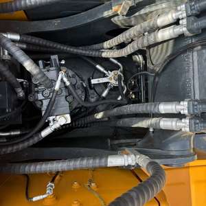 Excavatrice sur chenilles hydraulique Hyundai 220HD d'occasion de 20 tonnes, modèle 2024, moteur Cummins, pompe hydraulique MOOG, excellent état, Corée - Product Image 6