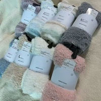 Calcetines de Mujer, Tejido de Punto Acanalado, Súper Suaves y Lujosos, Estilo Holgado, Modelo Darcy Cozy Leda, Chenilla