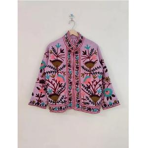 Chaqueta Bohemia Suzani con bordado hecho a mano de calidad superior para reuniones de negocios o looks nocturnos disponibles al mejor precio - Product Image 1