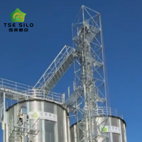 Élévateur à godets à faible taux de bris pour le levage vertical de céréales, compatible avec un convoyeur à foussoir pour silo en acier