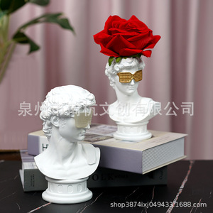 Jarrón con figura de David y flores, decoración artística para el hogar, para sala de estar, entrada, estudio - Product Image 3