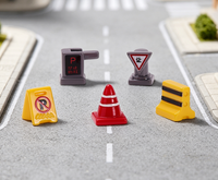 Jeu de jeu de circulation miniature DIY pour enfants, accessoire de tapis de jeu routier, accessoire de scène pour voitures miniatures, ensemble de jeu avec feux de circulation, cônes et hydrants, cadeau