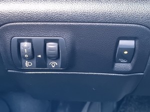 Sedán Gris 2019 SM6 Gasolina Automático Sin Accidentes Limpio Tamaño Mediano Asequible Kilometraje Real Coche Usado Coreano en Venta - Product Image 6