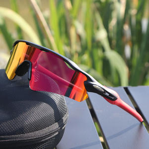 Gafas de sol deportivas con <span class=keywords><strong>lentes</strong></span> de espejo de una pieza <span class=keywords><strong>para</strong></span> exteriores, <span class=keywords><strong>para</strong></span> montar en bicicleta y correr, gafas de sol <span class=keywords><strong>para</strong></span> entusiastas de los deportes - Product Image 2