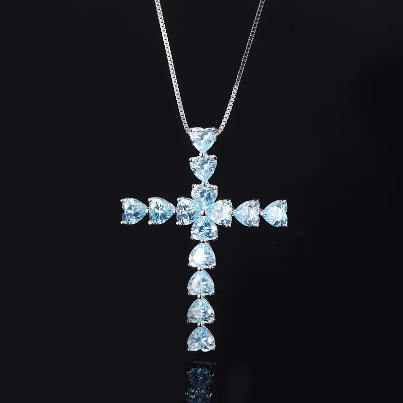 Colar de pingente em forma de coração, joia luxuosa com cruz de zircônia em forma de coração, azul claro, prata esterlina 925