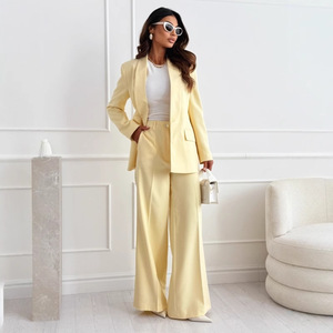 Conjuntos de <span class=keywords><strong>Traje</strong></span> de <span class=keywords><strong>Mujer</strong></span> de Moda Europea y Americana, Color Popular, Casual, de Pierna Ancha, Mezcla de Lana, Antiarrugas, <span class=keywords><strong>con</strong></span> Estampado de Puntos, Corte Regular - Product Image 3