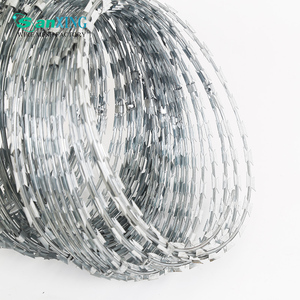 ลวดหนามเหล็กชุบสังกะสี BTO-22 แบบม้วน สำหรับรั้วกันขโมย - Product Image 3