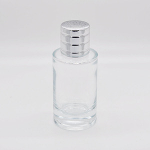 50 ml de botella de perfume de vidrio con tapa magnética <span class=keywords><strong>y</strong></span> embalaje exterior para enviar a <span class=keywords><strong>amigos</strong></span> preferido - Product Image 2