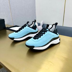 <span class=keywords><strong>Sneakers</strong></span> Sportive Casual da <span class=keywords><strong>Donna</strong></span> con Suola Spessa, Tomaia in Vera <span class=keywords><strong>Pelle</strong></span>, Motivo Geometrico, Chiusura con Fascia Elastica, Tendenza Moda - Product Image 3