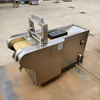 Machine voor het snijden van walnoten, pijnboompitten, amandelen en gedroogd fruit; Machine voor het snijden van fruit, groenten en rode dadels
