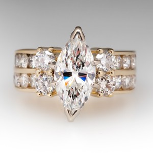 Anello Classico a Forma di Marquise, Design Elegante per Donne - Product Image 3