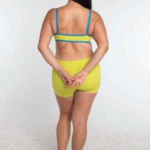 Conjunto Deportivo para Mujer, Transpirable, con Sujetador Deportivo y Pantalones Cortos de Secado Rápido, Estampado Deportivo con Logotipo Frontal, para Correr al Aire Libre, Primavera-Verano - Product Image 3