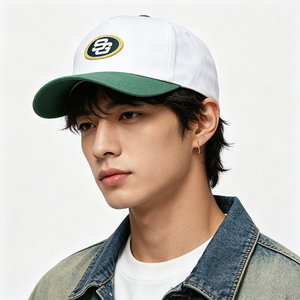 Casquette de baseball bicolore blanc et vert à 6 panneaux avec logo brodé, visière incurvée, chapeau unisexe tendance pour le streetwear - Product Image 1