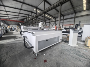 Máy cắt dao thẳng Chất lượng cao tốc độ cao động cơ máy đo da CNC đa điện áp (380V/220V/110V) - Product Image 2