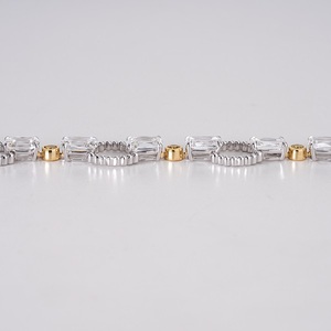 กำไลข้อมือทองคำแท้ 14K ประดับเพชรเลี้ยงในห้องปฏิบัติการสำหรับผู้หญิง เครื่องประดับหรูหราพร้อมเพชรระยิบระยับและดีไซน์สง่างามเหนือกาลเวลา - Product Image 1
