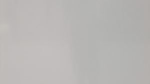 Cuarzo Blanco Griego de Ingeniería, Vista Cercana que Muestra una Textura Blanco Puro y un Acabado Natural Refinado - Product Image 3