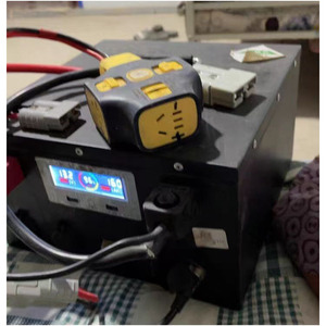 Batterie au lithium LFP 12V/24V/48V 300Ah HFH OEM ODM personnalisable, 2560W, haute puissance, 6000 cycles, pour cafetières et machines à laver - Product Image 4