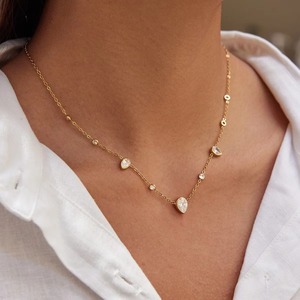 Collier pendentif en acier inoxydable plaqué or 18 carats original à la vente chaude, zircon, gouttelette, design délicat pour un cadeau minimaliste - Product Image 2