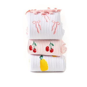 Chaussettes de <span class=keywords><strong>yoga</strong></span> et de pilates en coton blanc respirant antidérapantes personnalisées en usine avec grip - Product Image 4