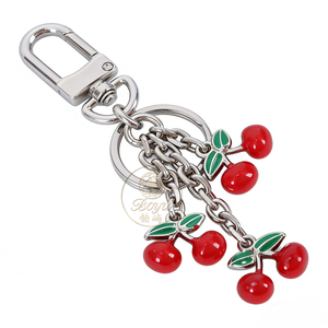 سلسلة مفاتيح معدنية عالية الجودة مع قلادة لؤلؤ طازج على شكل قلب، إكسسوارات معدنية، سلسلة مفاتيح كرتونية لطيفة مطلية يدويًا، زينة للحقائب - Product Image 3