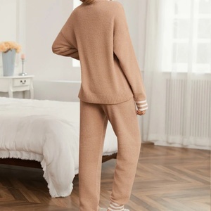Ensemble de pyjama pour femmes simple et élégant, col rond, pull à manches longues et <span class=keywords><strong>pantalon</strong></span> long, demi-<span class=keywords><strong>velours</strong></span>, vêtements de maison personnalisables - Product Image 2