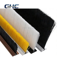 Brosse à lanières en nylon avec support en aluminium en forme de H pour l'étanchéité anti-poussière, brosse à lanières industrielle en nylon pour l'élimination de la poussière et l'étanchéité