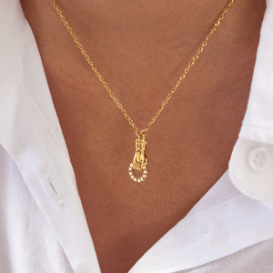 Collar con colgante de mano de la amistad Feng Shui, amuleto de acero inoxidable con diamantes de imitación para mujer, regalo de joyería - Product Image 3