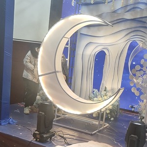 <span class=keywords><strong>Sfondo</strong></span> acrilico bianco all'ingrosso forma di <span class=keywords><strong>luna</strong></span> <span class=keywords><strong>sfondo</strong></span> fase di nozze - Product Image 1