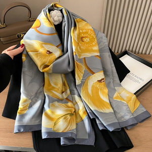 Primavera estate nuova moda sciarpa di <span class=keywords><strong>seta</strong></span> lunga stile madre Lijing raso luce scialle Versatile sciarpa da viaggio con stampa digitale - Product Image 3