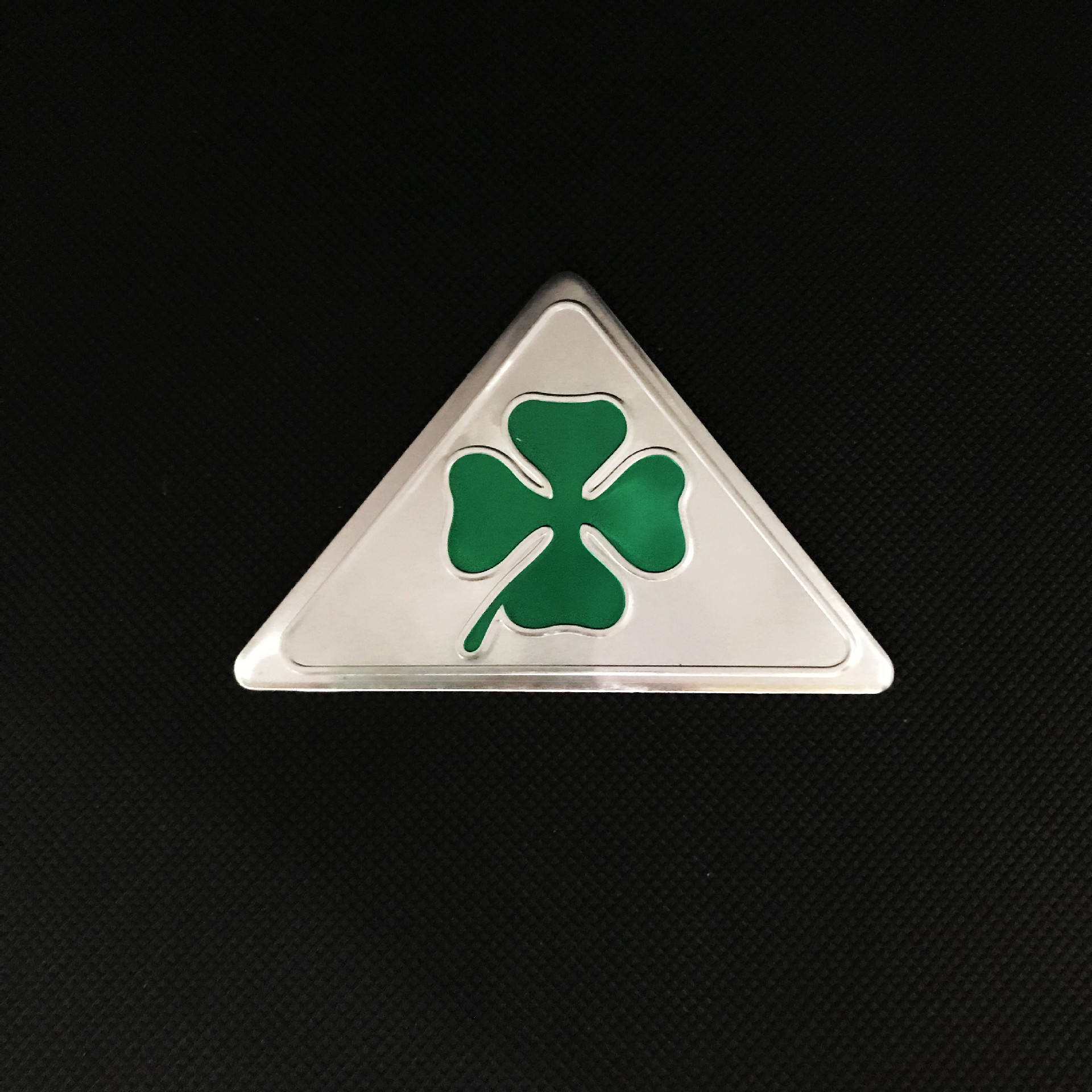 สีเขียวซ้าย