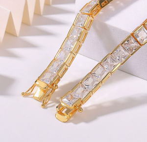 Pulsera de tenis de plata S925 con cristales de corte princesa, chapada en oro de 22K, engaste de canal, geométrica, unisex, de lujo, para uso diario - Product Image 6