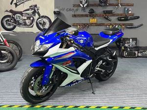 Moto sportive <span class=keywords><strong>Suzuki</strong></span> GSX-R600 <span class=keywords><strong>600</strong></span> <span class=keywords><strong>CC</strong></span>, moteur 4 cylindres en ligne, refroidissement liquide, 120 CV, système DMS, cadre à double rayonnage, Guangdong - Product Image 1