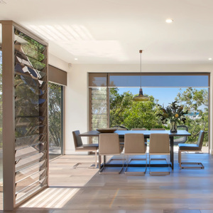 Ventanas de Aluminio con Persianas, Doble Vidrio Templado, Alta Calidad, Modernas, Persianas Exteriores en Venta - Product Image 1