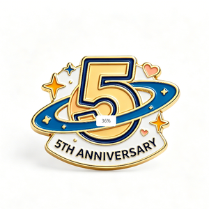 Esmalte Duro de Aleación de Zinc Personalizado con Letra/Diseño Personalizado con Tema de Ángel para Regalos Promocionales de Año Nuevo y Aniversario - Product Image 3