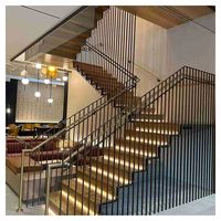 Escalier suspendu Prima Premium : Design élégant et droit, esthétique moderne et minimaliste, construction fiable et robuste