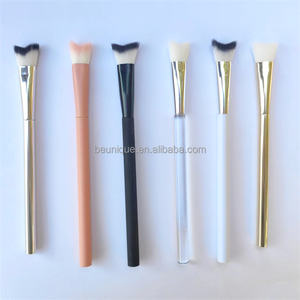 ふわふわV字型まつげエクステ用シャンプー洗浄ブラシ プライベートラベル スウィープカーブ型まつげ洗浄ブラシ カバー付き - Product Image 6