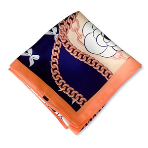 Pañuelo Cuadrado Angelina Chain Camellia de Seda 70x70cm, Accesorio de Moda para Mujer - Product Image 1