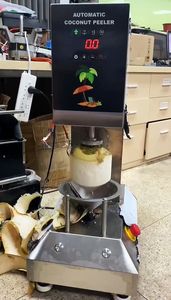 Máquina Eléctrica para Pelar y Desgranar Cocos Tiernos con Alta Seguridad, Velocidad de 6 Piezas/Minuto - Product Image 4